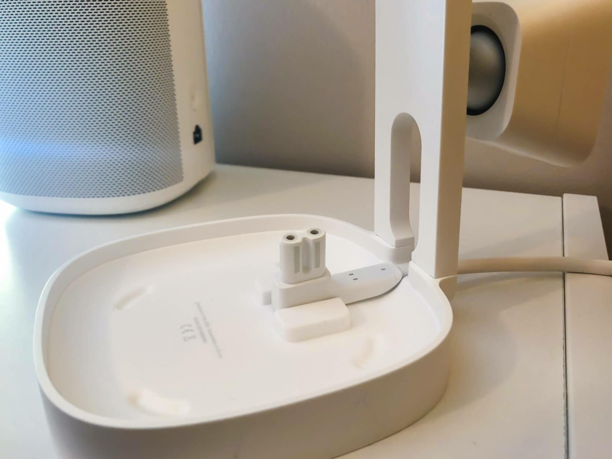 Feed the Sonos One SL cable through the hole, and the speaker beautifully sits on top